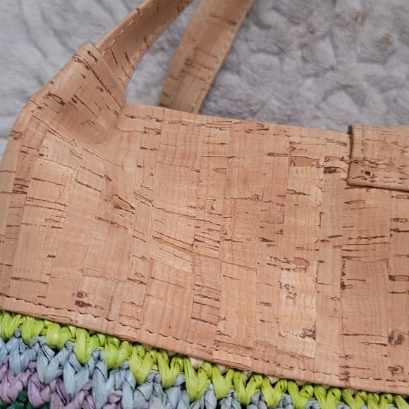 Vegan cork and raphia shoulder purse - Picture 7 of 14